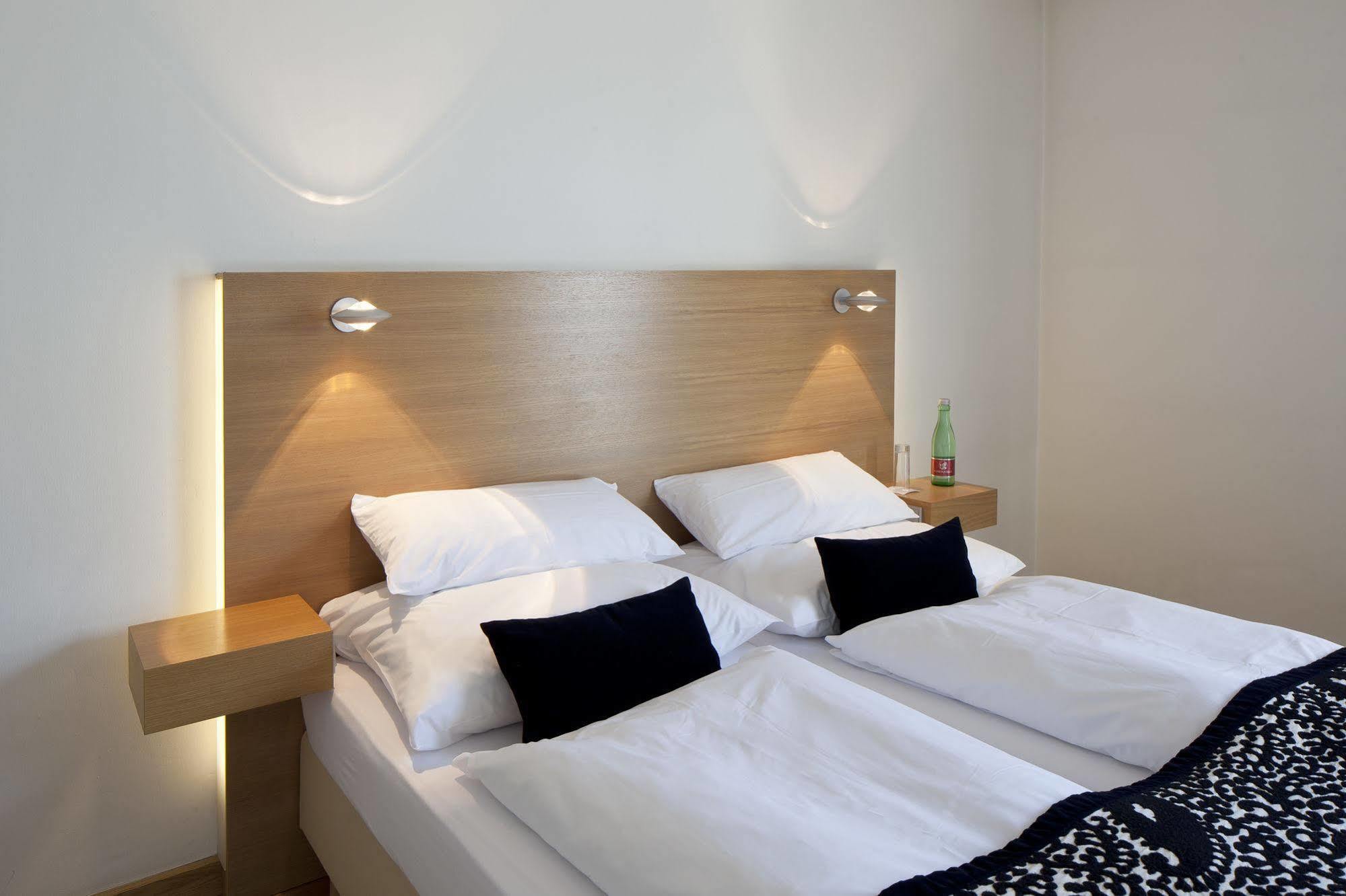 Hotel Ploberger Велс Екстериор снимка